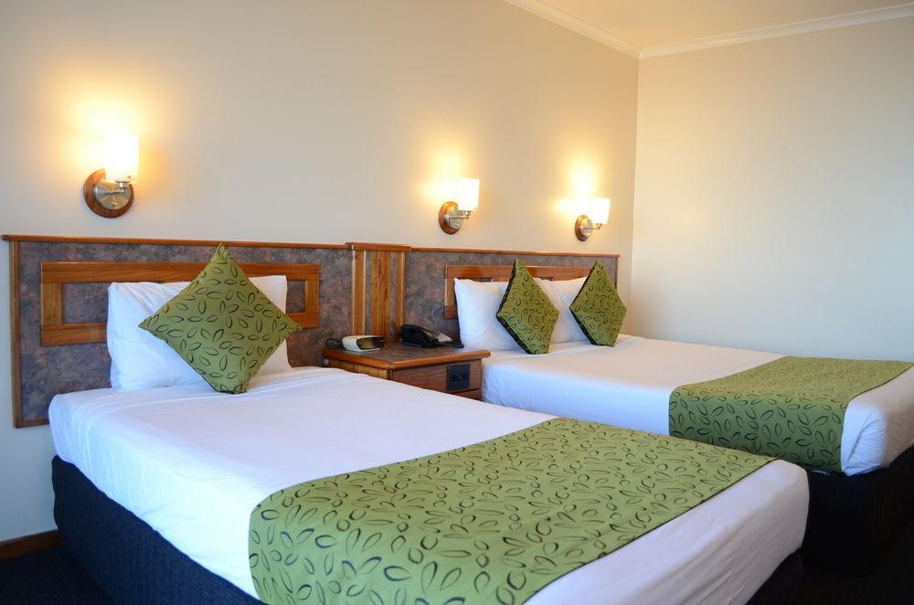 Acacia Court Hotel Кернс Екстериор снимка