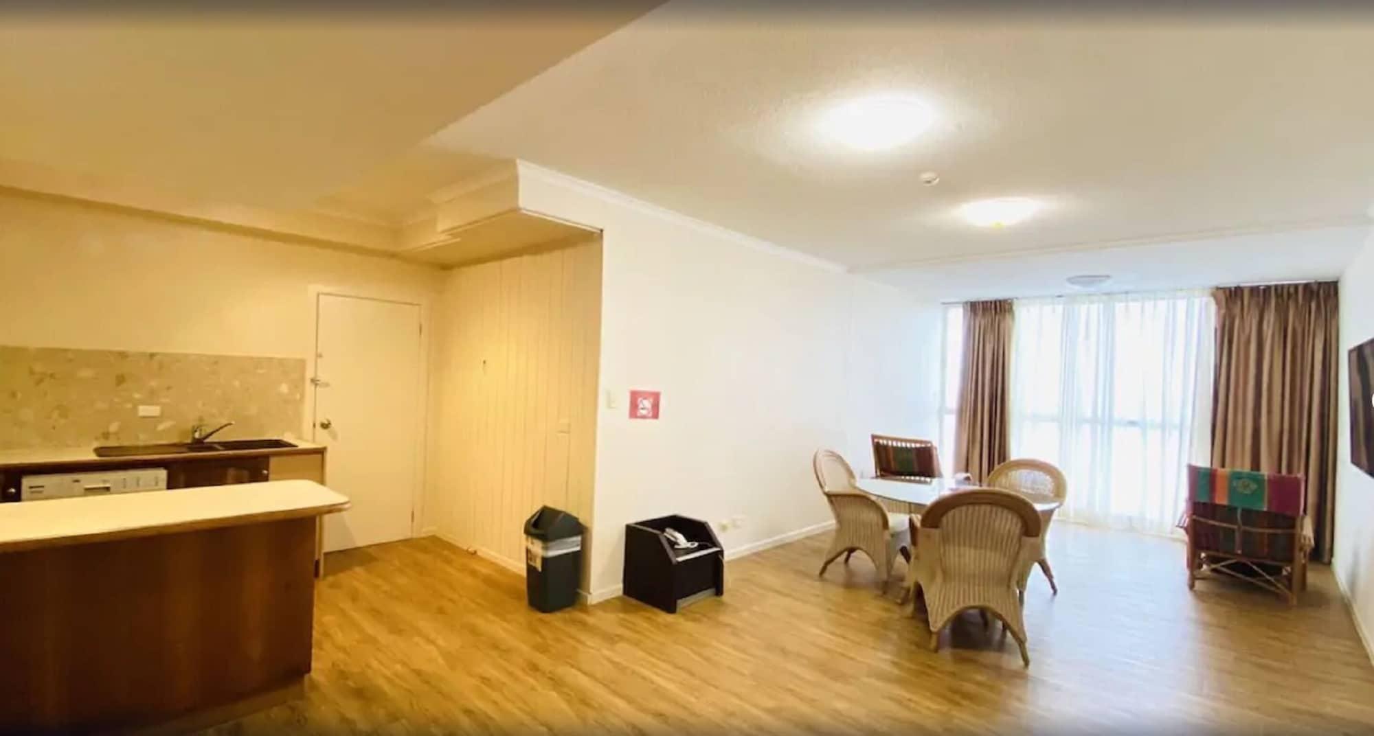 Acacia Court Hotel Кернс Екстериор снимка