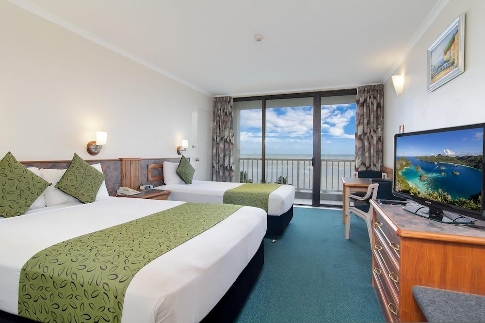 Acacia Court Hotel Кернс Екстериор снимка