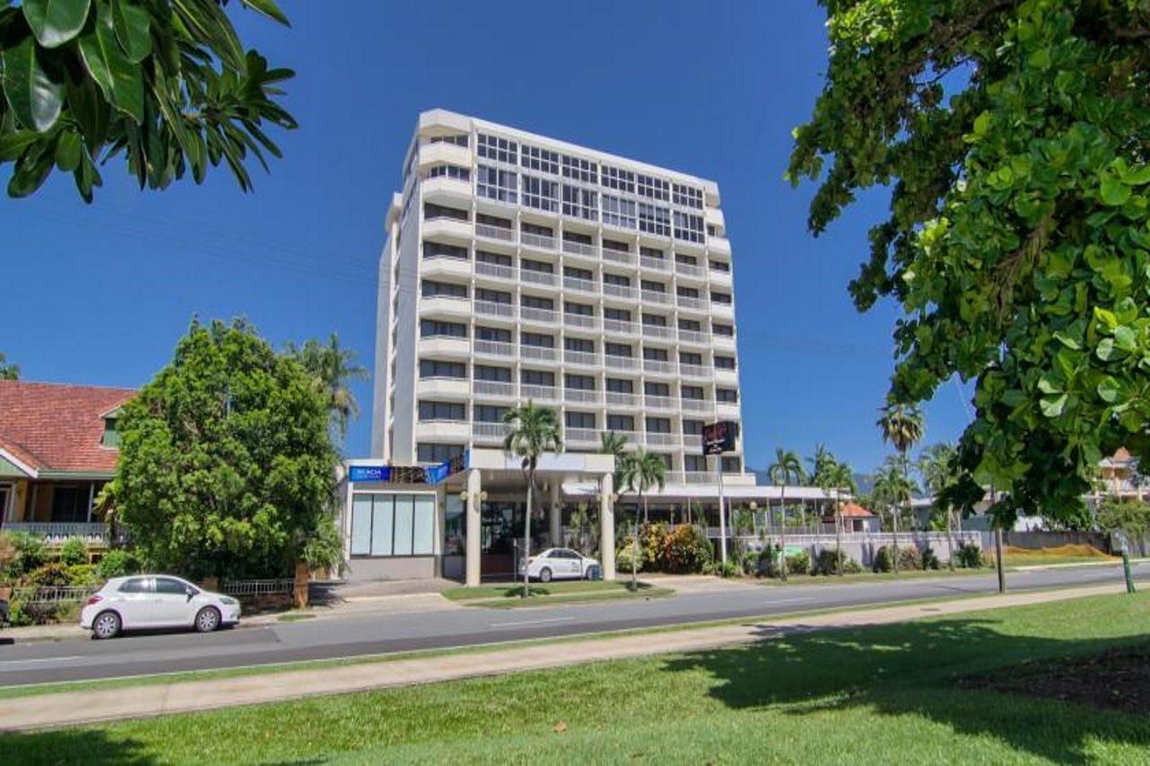 Acacia Court Hotel Кернс Екстериор снимка