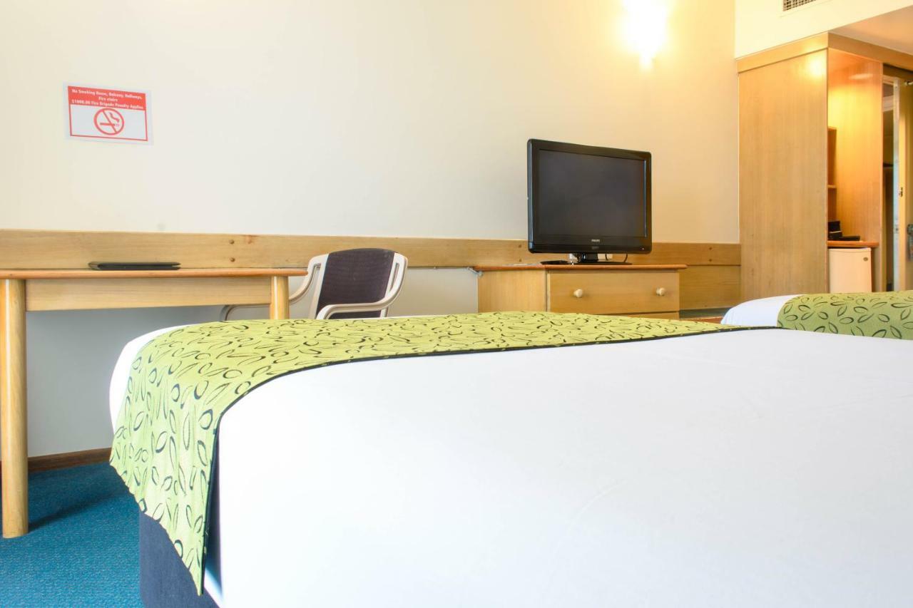 Acacia Court Hotel Кернс Екстериор снимка